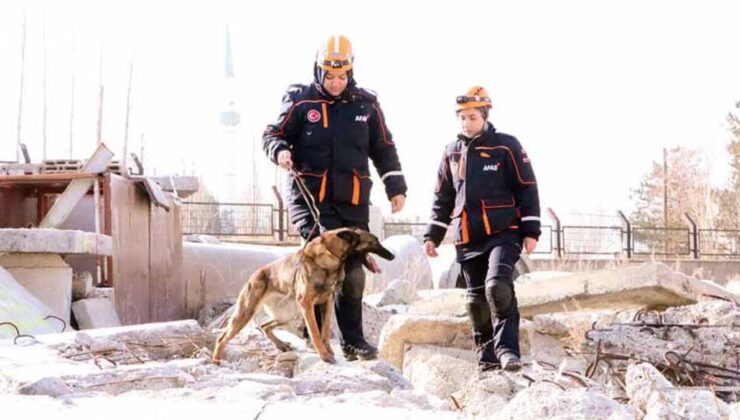 AFAD’ın melekleri Hatay’da çalıştı