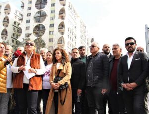 Ağır hasarlı Galeria Sitesi’nin sakinleri, eşyalarını almak için toplandı