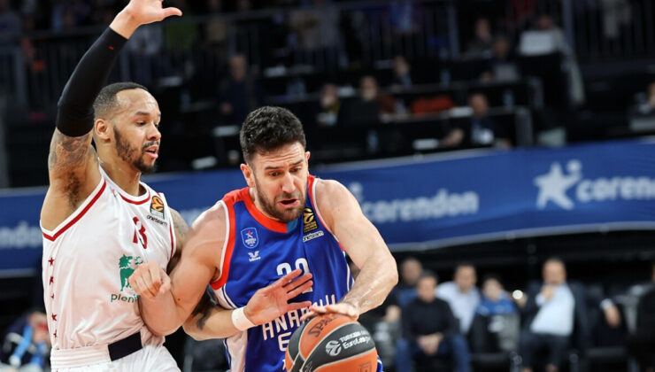 Anadolu Efes, evinde Milano’yu farklı geçti