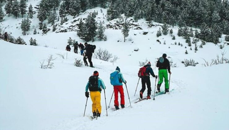 Artvin Yusufeli’nde çığ düştü: 2 kişi hayatını kaybetti, 7 yaralı