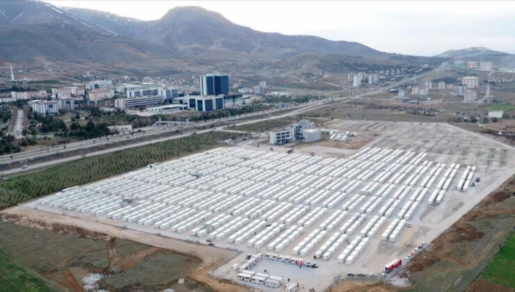 Deprem bölgelerinde yaralar sarılıyor! Malatya’da 2 bin 100 konteynerde yaşam başladı