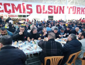 Deprem bölgesi Hatay’da taraftar grupları birlikte iftar yaptı