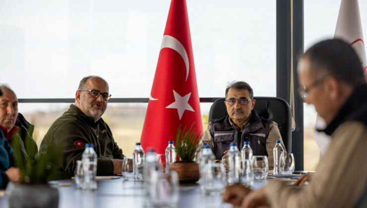 Enerji ve Tabii Kaynaklar Bakanı Fatih Dönmez, yerli gazın sisteme gireceği tarihi açıkladı