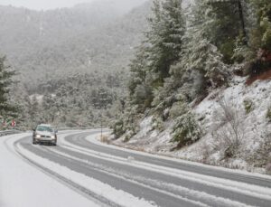 Kar yağışı nedeniyle eğitime ara verilen iller