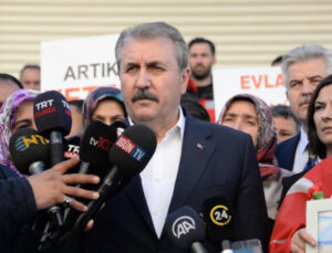 Mustafa Destici, Diyarbakır’da konuştu: HDP’nin arkasında olduğu bir aday desteklenemez