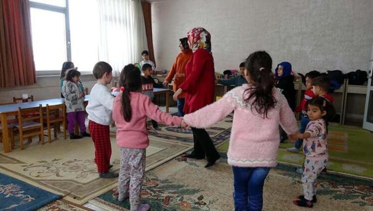 Son dakika… Bakan Özer açıkladı: Depremde ailesini kaybeden öğrencilere burs verilecek