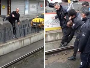 Tramvay yoluna girdi seferlerin aksamasına neden oldu