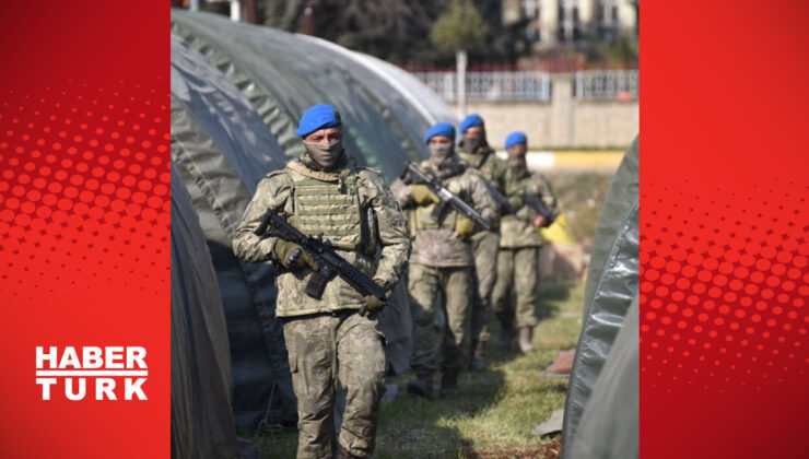 TSK deprem bölgesinde devriye görevine devam ediyor