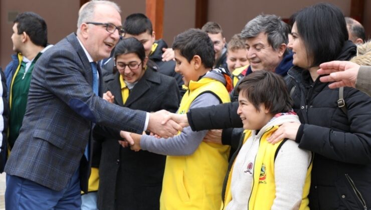 BARÜ, otizmli çocuklar ve aileleriyle dayanışma içinde olacak