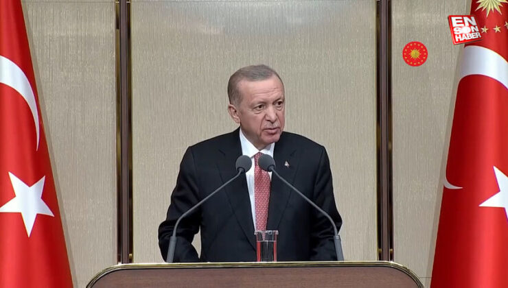 Cumhurbaşkanı Erdoğan milletvekilleri ile iftar programında bir ortaya geldi