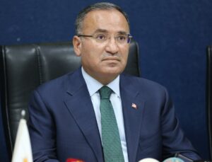 Bekir Bozdağ: Kılıçdaroğlu ‘hesap uzmanıyım’ diyor, daha kendi menfaatini hesap edemiyor