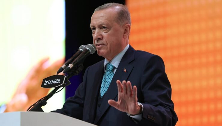 Cumhurbaşkanı Erdoğan’dan gençlere: Biz her vakit sizin yanınızdayız