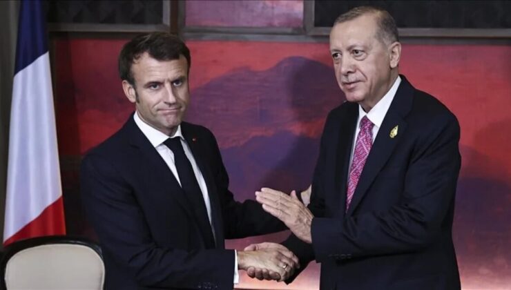 Emmanuel Macron’dan Cumhurbaşkanı Erdoğan’a tebrik