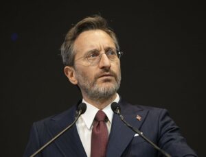 Fahrettin Altun’dan Charlie Hebdo skandalına çok sert reaksiyon: Bizi yolumuzdan döndüremezsiniz