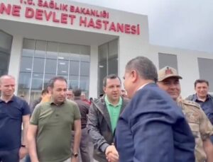 Fahrettin Koca, yarın açılacak Defne Devlet Hastanesi’ni inceledi