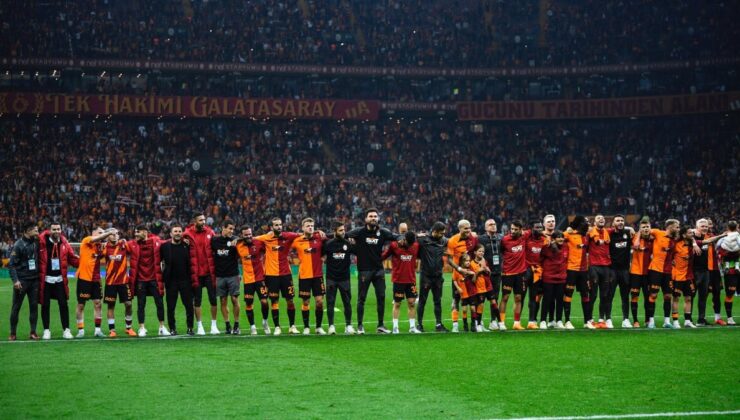 Galatasaraylı futbolculardan idareye şampiyonluk kelamı