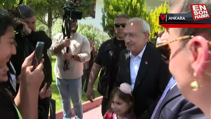 Kemal Kılıçdaroğlu, partisinin genel merkezine geçti