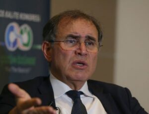 Kriz kahini Roubini’den borç limiti uyarısı