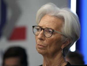 Lagarde: AMB yüksek enflasyonla mücadelede kararlı