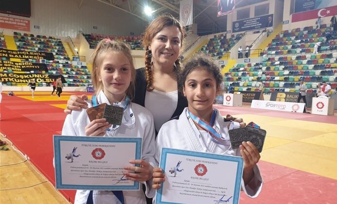 Kızlar Judoda 2 madalya aldı