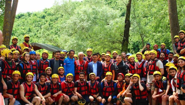 Masa tenisi için geldiler rafting yaptılar