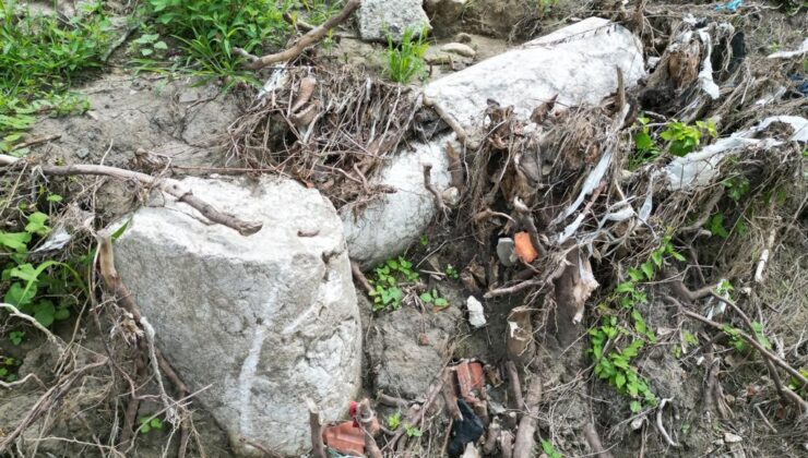 Amasra’daki sel antik su kanalının parçalarını ortaya çıkardı