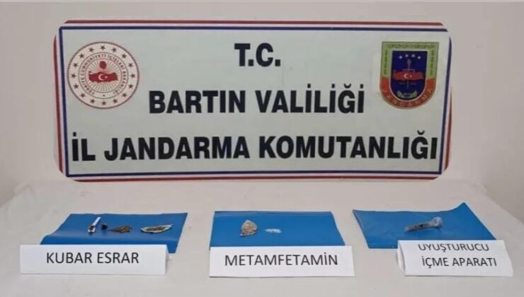 Jandarma zehir tacirlerine ve sigara kaçakçılarına göz açtırmıyor