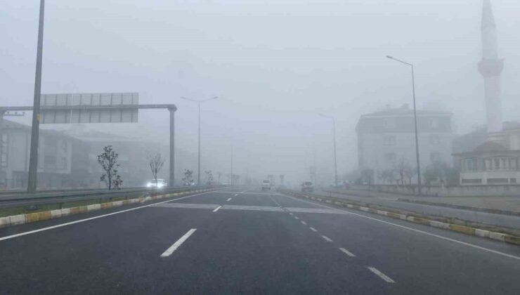 Düzce’de sis etkili oluyor