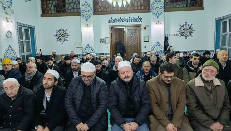 Sabah namazında buluştular