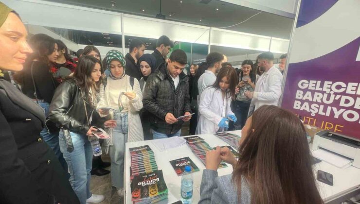 Türkiye’nin en büyük kariyer fuarına yoğun ilgi