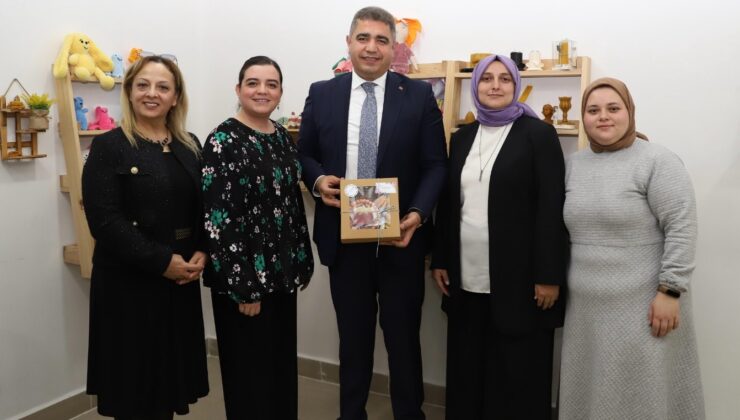 Hünerli kadınlar üretiyor