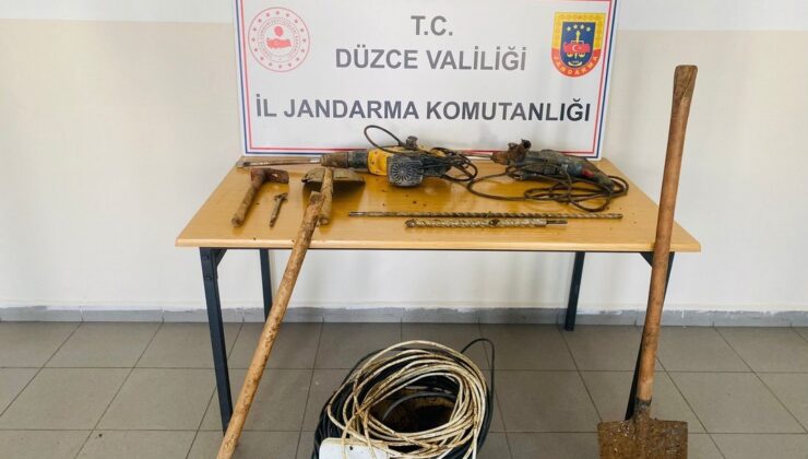 İzinsiz kazıya Jandarma engeli