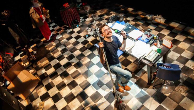 “Tamamen Doluyuz” oyunu Düzce’de sahnelenecek