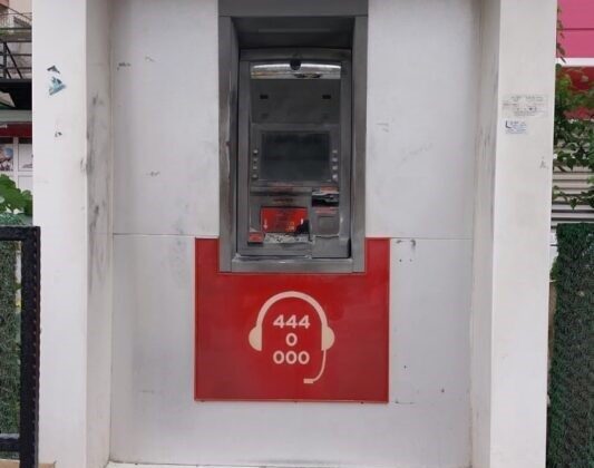 Banka ATM’sini yakmak istediler