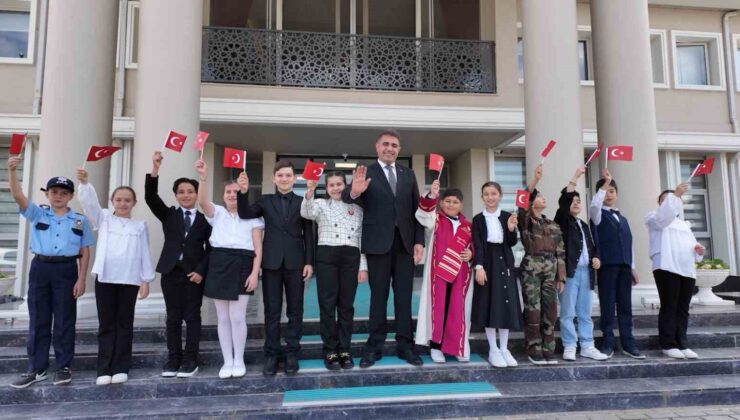 Çocuklar atıklardan oyuncak müzesi kurulmasına karar verdi