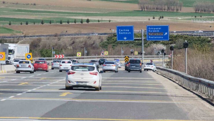 Karadeniz bağlantı noktasında trafik akıcı olarak sağlanıyor