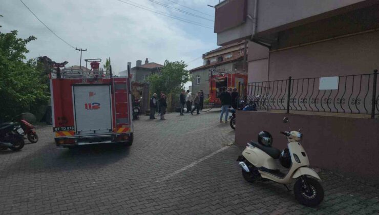 Karadeniz Ereğli’de yanan ev kullanılamaz hale geldi