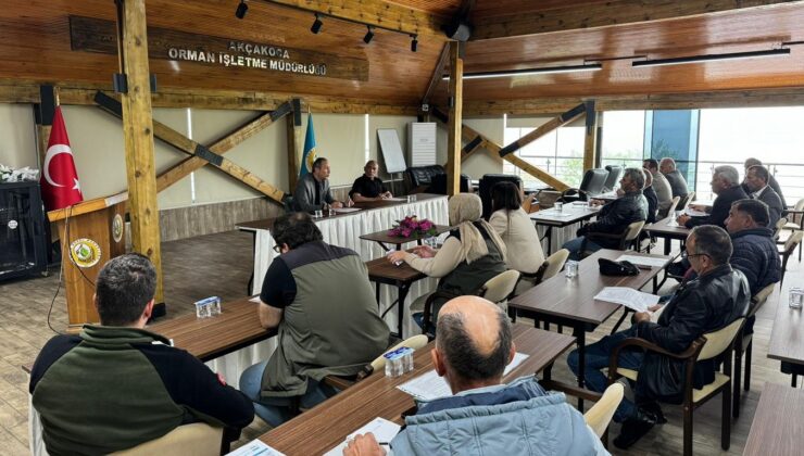 Akçakoca’da muhtarlarla orman yangınlarına karşı toplantı