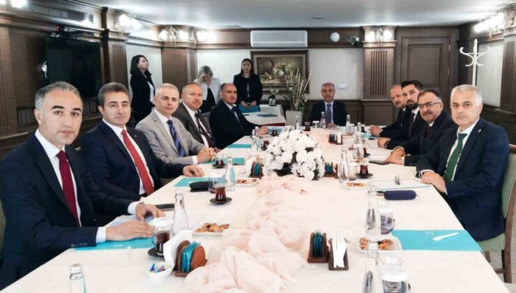 Koç, vilayetler birliği encümen üyeliğine seçildi