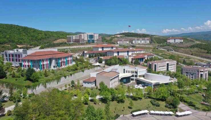 Düzce Üniversitesi’nden üstün başarı