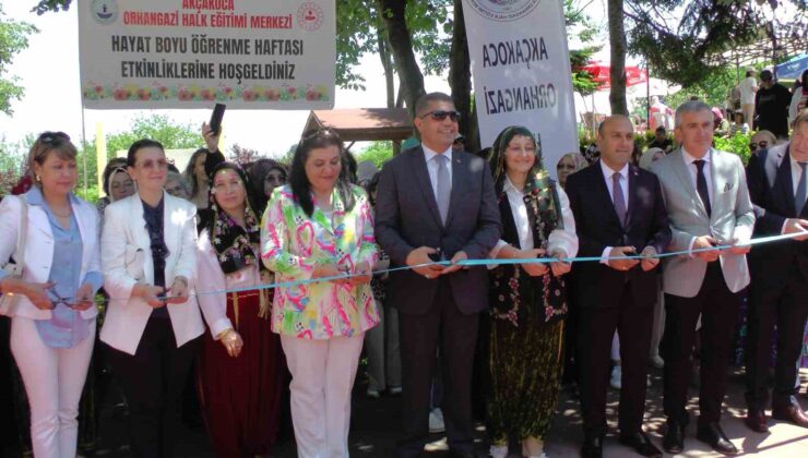 El 3m3gi göz nuru eserlerini sergilediler