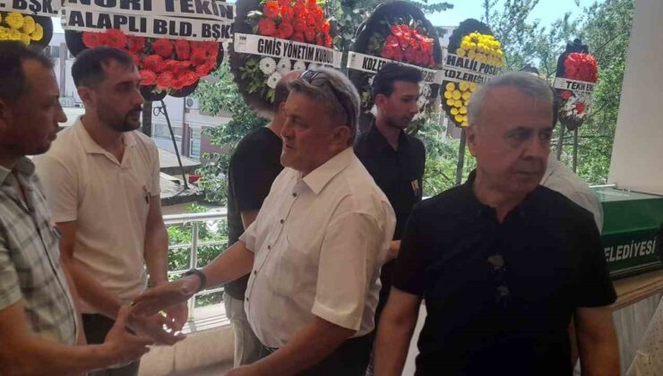 Gazeteci Mehmet Öztürk son yolculuğuna uğurlandı