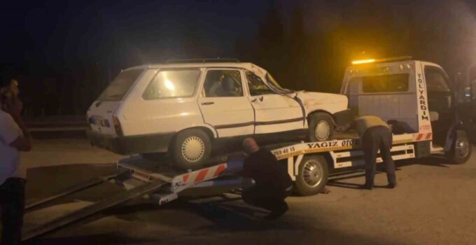 Otomobille kamyonet çarpıştı: 2 yaralı