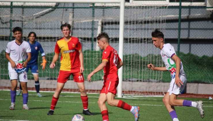 U-17 Türkiye Futbol Şampiyonası Karabük’te başladı