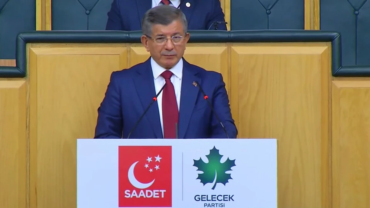 Davutoğlu: 15 Temmuz’da insanlar Cumhurbaşkanlığı Hükümet Sistemi kurulsun, diye mi şehit oldu