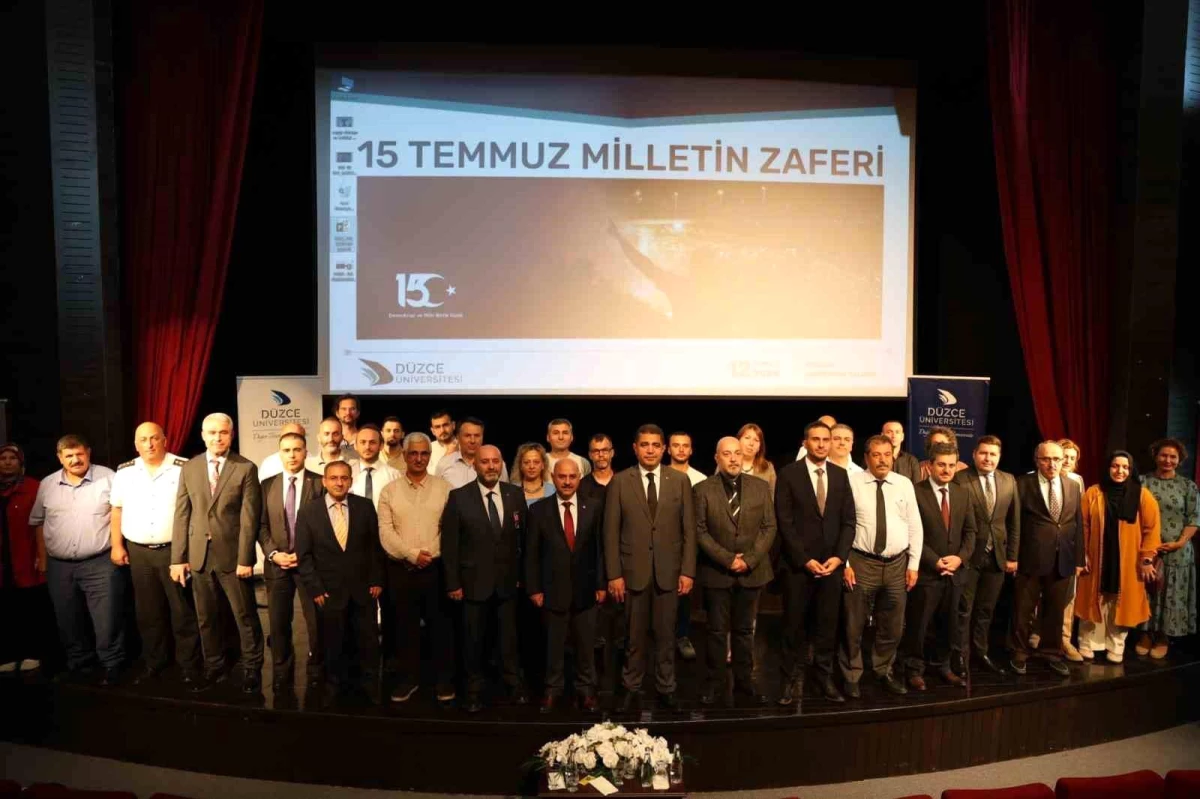 Düzce Üniversitesi’nde 15 Temmuz Milletin Zaferi paneli düzenlendi