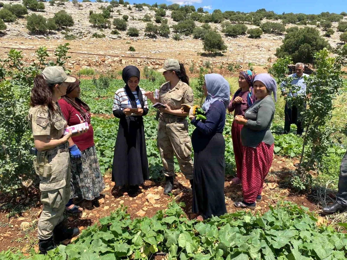 Gaziantep’te Jandarma Ekipleri KADES Uygulamasını Tanıttı