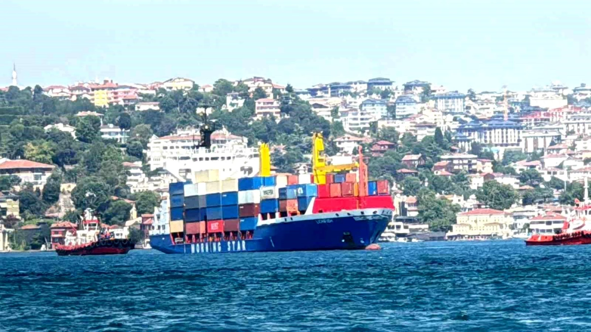 İstanbul Boğazı’nda Gemi Arızası: Boğaz Trafiği Askıya Alındı