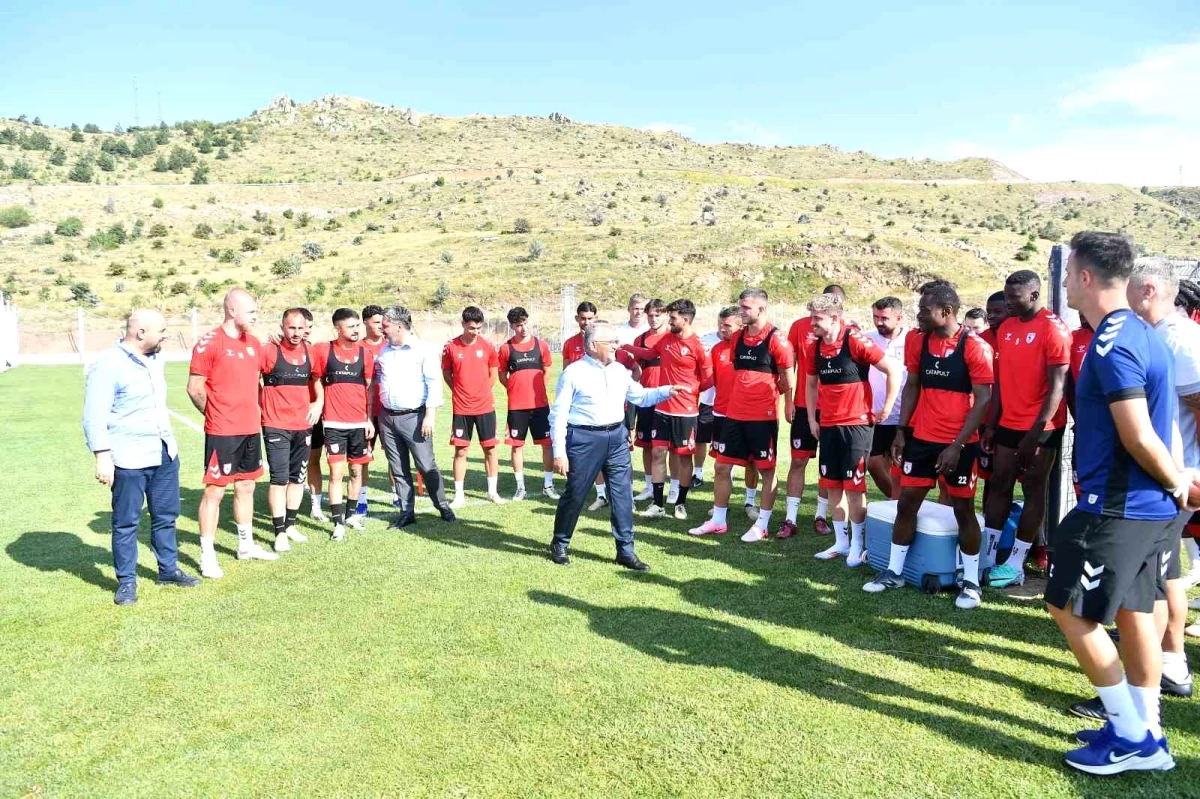 Kayseri Büyükşehir Belediye Başkanı, Samsunspor ve Konyaspor’u ziyaret etti