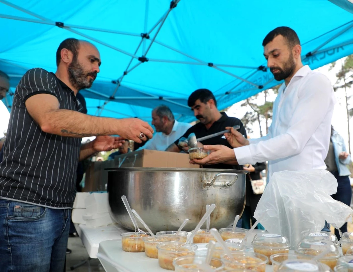 Kocaeli Büyükşehir Belediyesi 12 İlçede Aşure Dağıtacak